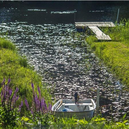 Гостевой дом Soertorpets Gardshus Alvkarleby Экстерьер фото